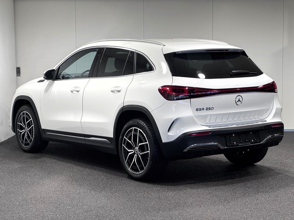 Mercedes EQA250 AMG Line 5d