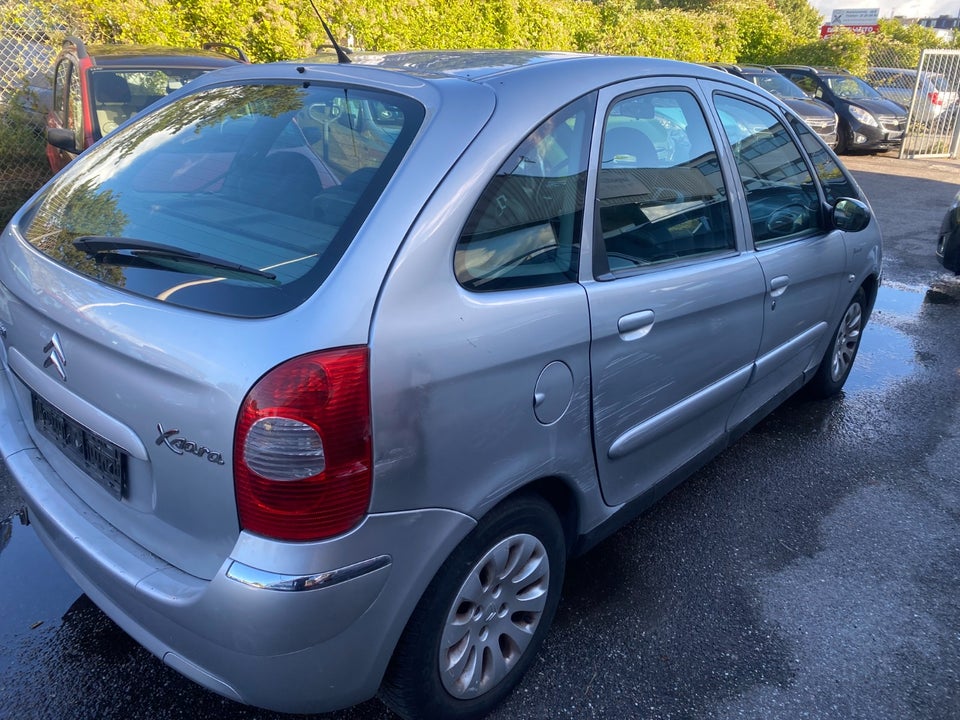 Citroën Xsara Picasso 1,6i 16V 110 Exclusive 5d