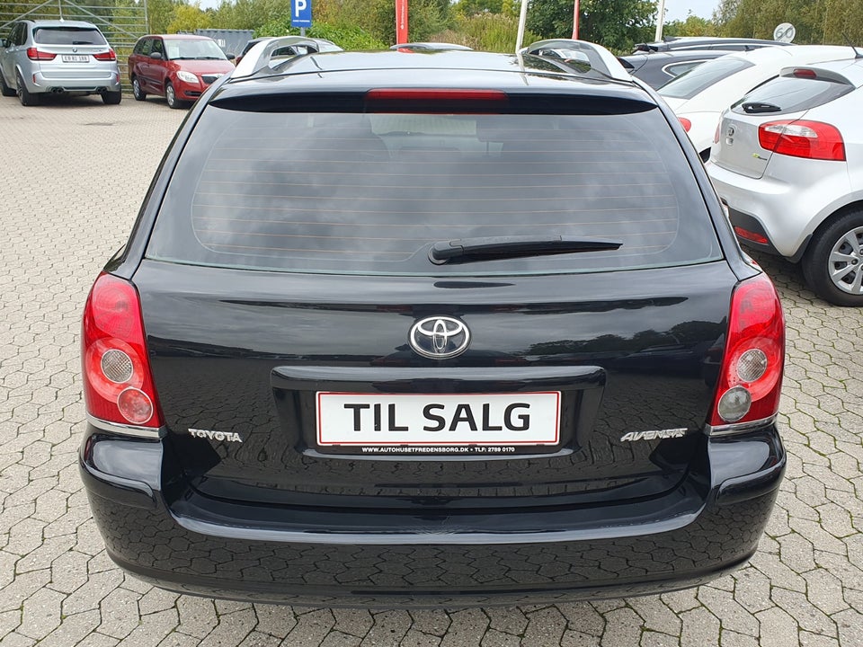 Toyota Avensis 1,8 VVT-i Sol stc. 5d