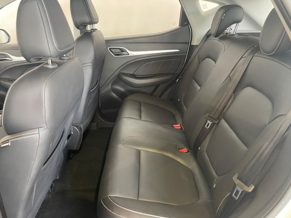 MG ZS EV Luxury 5d