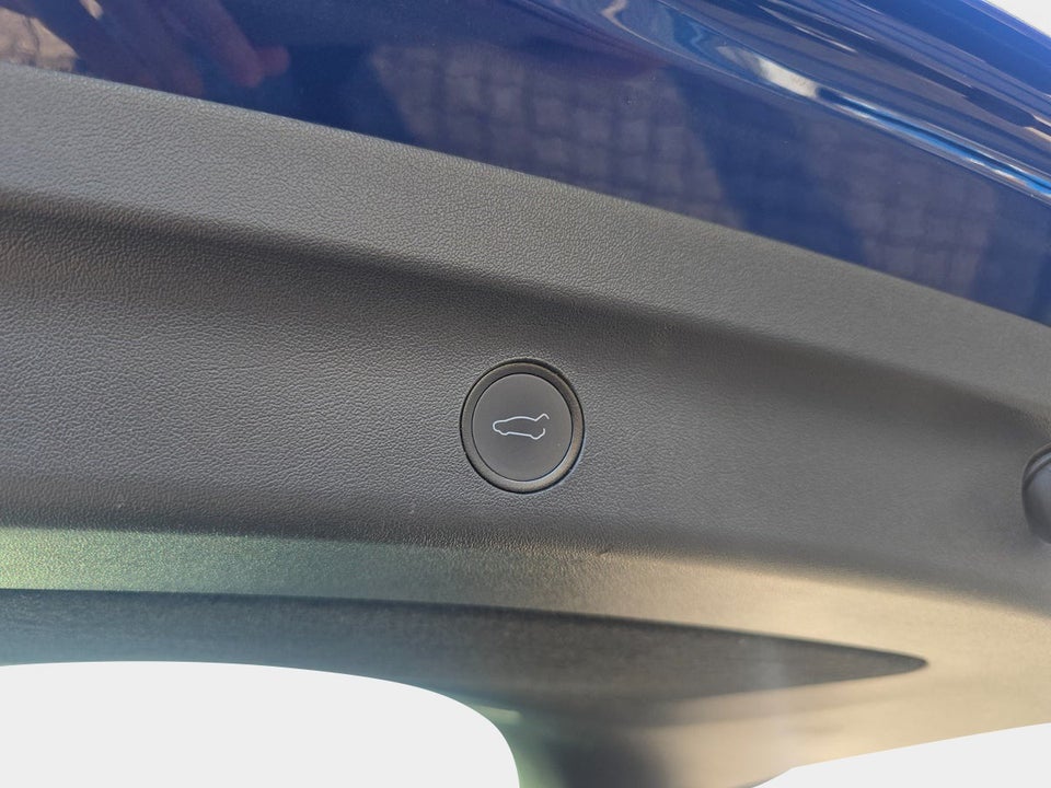 Tesla Model Y RWD 5d
