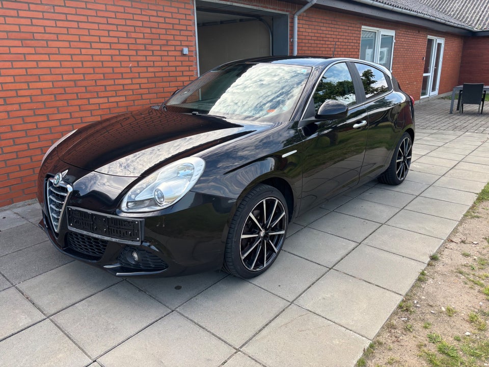 Alfa Romeo Giulietta 1,4 Turbo 120 Distinctive 5d