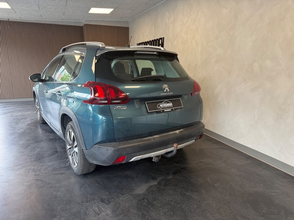 Peugeot 2008 1,2 e-THP 110 Allure EAT6 5d