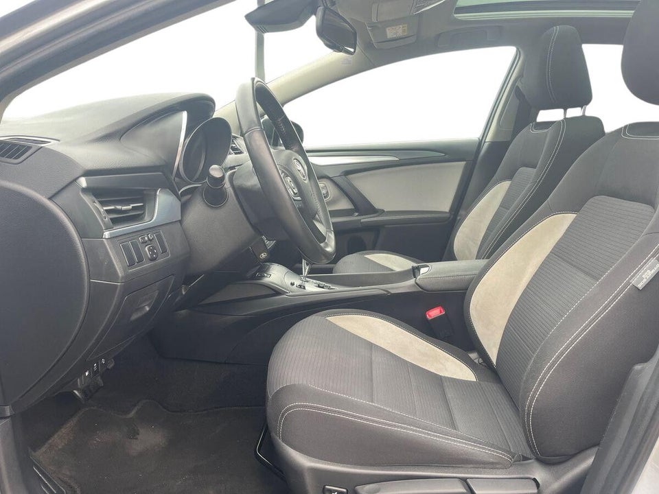 Toyota Avensis 1,8 VVT-i T2 Premium Touring Sports MDS 5d