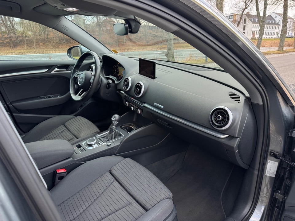 Audi A3 1,4 e-tron Sport Sportback S-tr. 5d