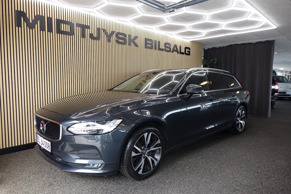 Volvo V90 2,0 T4 190 Momentum aut. 5d