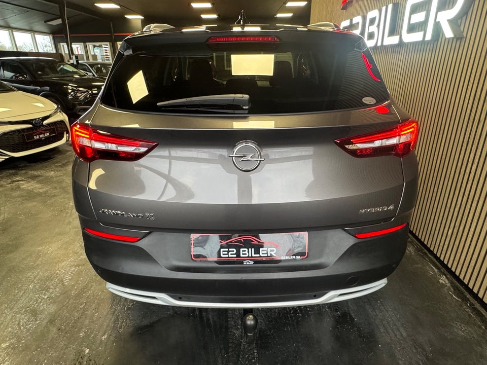 Opel Grandland X 1,6 Hybrid4 Ultimate aut. 5d