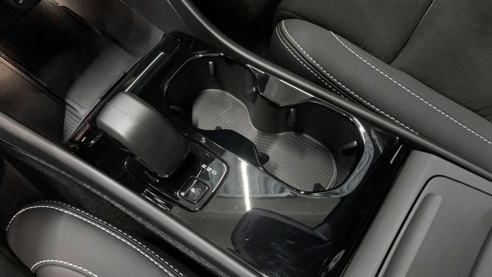 Volvo XC40 P8 ReCharge Twin Plus 5d