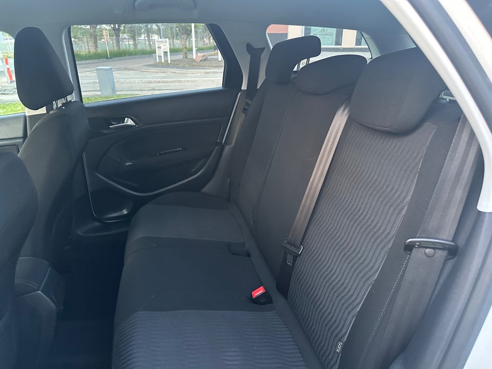 Peugeot 308 1,6 BlueHDi 120 Active SW 5d
