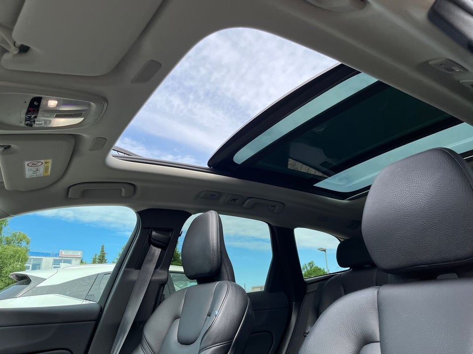 Volvo XC60 2,0 T6 ReCharge Inscription aut. AWD 5d
