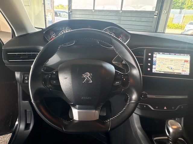 Peugeot 308 1,6 BlueHDi 120 Style 5d