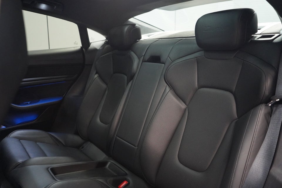 Porsche Taycan Turbo 4d