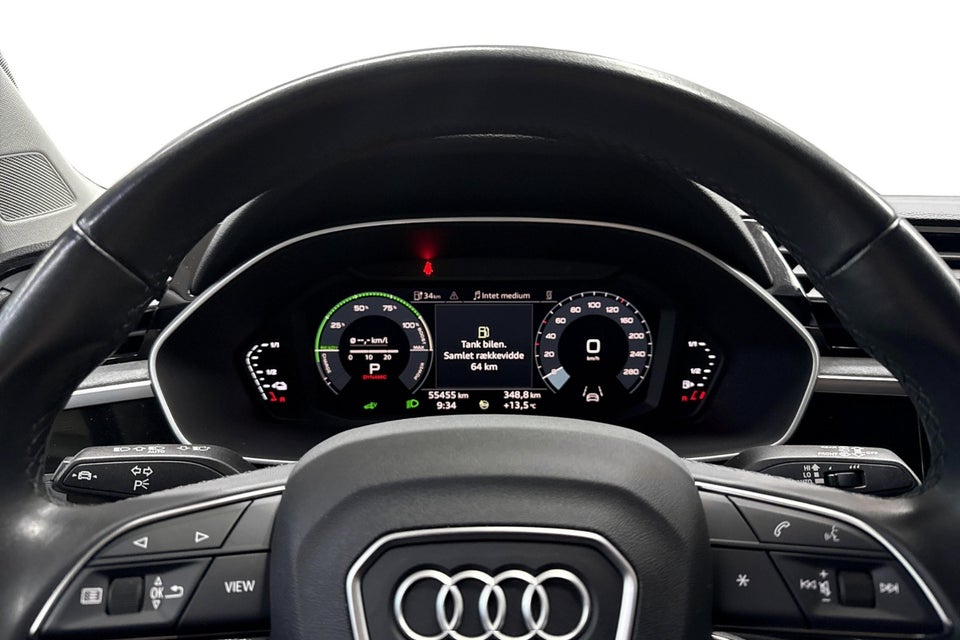 Audi Q3 45 TFSi e Attitude plus S-tr. 5d