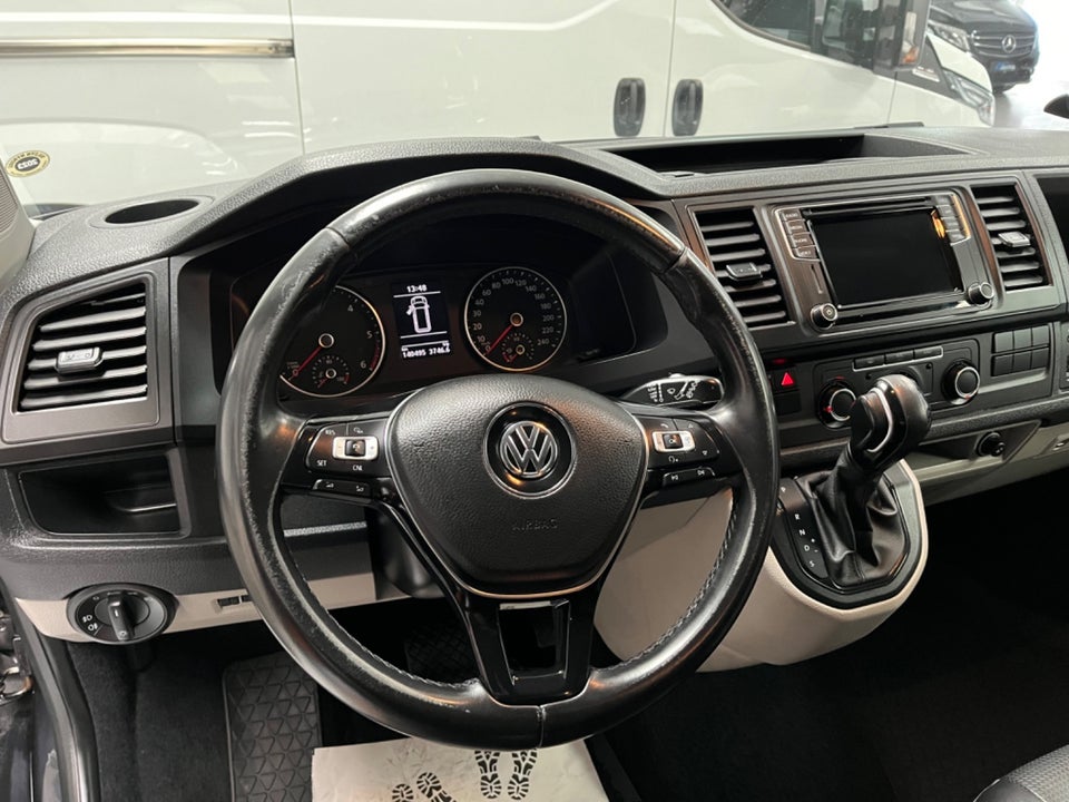 VW Transporter 2,0 TDi 204 Kassevogn DSG kort