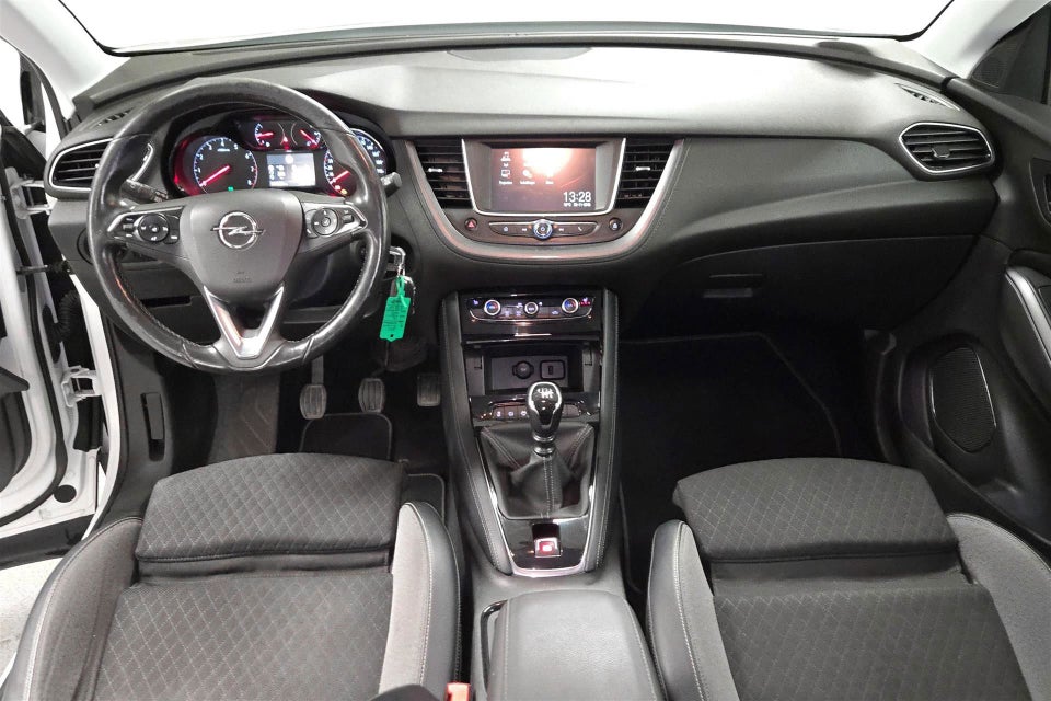 Opel Grandland X 1,2 T 130 Enjoy 5d