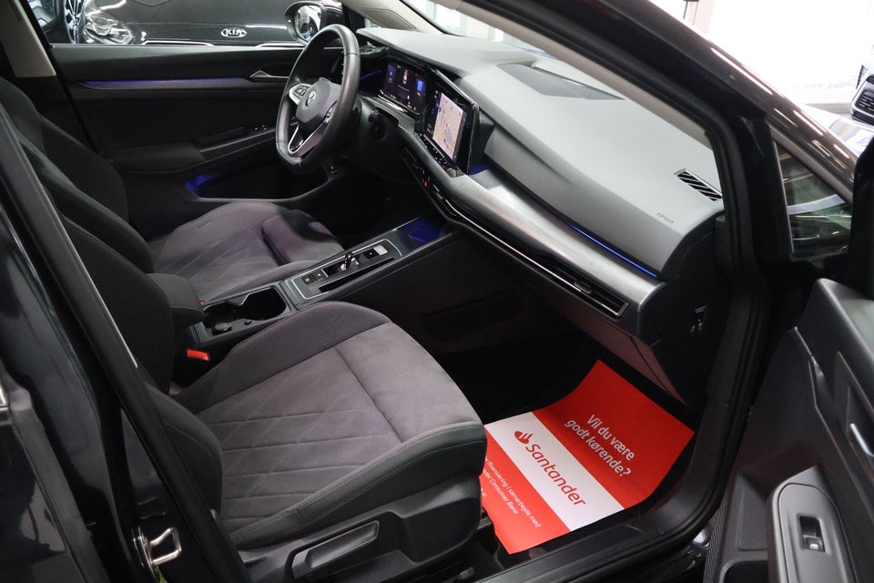 VW Golf VIII 1,5 eTSi 150 Style Variant DSG 5d