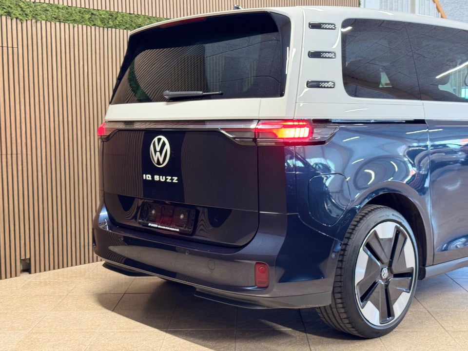 VW ID.Buzz 77 Style 75 Years Edition SWB 5d