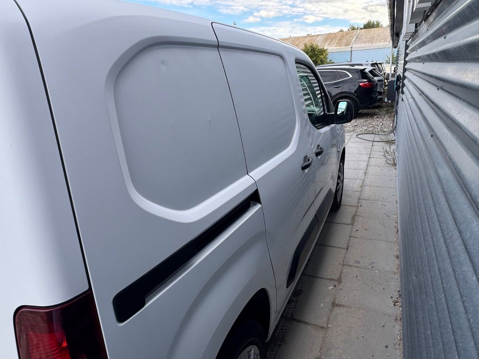 Citroën Berlingo 1,5 BlueHDi 100 L1 ProffLine Van