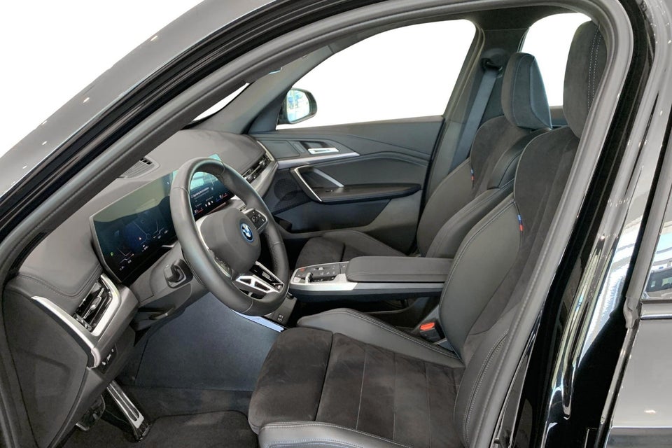 BMW iX1 eDrive20 M-Sport 5d