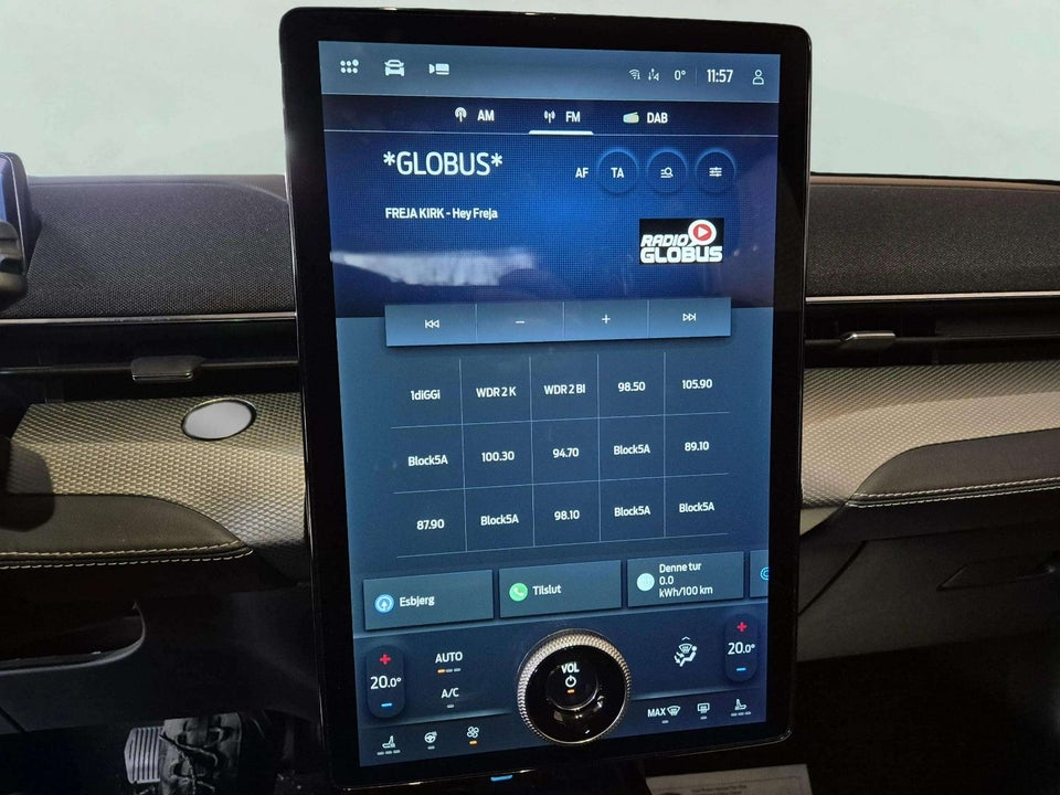 Ford Mustang Mach-E 68 Standard Range 5d