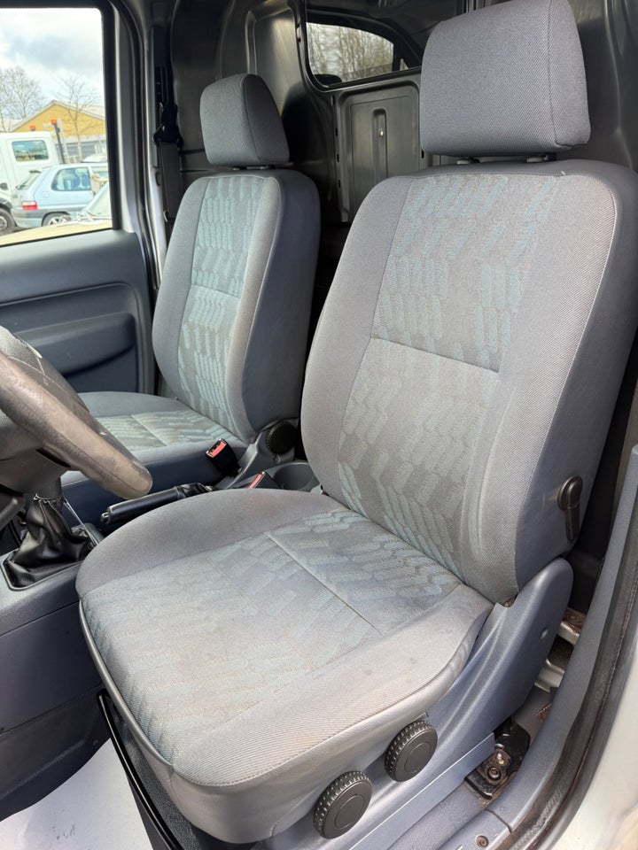 Ford Transit Connect 1,8 TDCi 75 220S Plus 5d