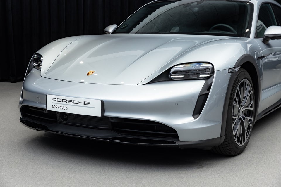 Porsche Taycan 4 Performance+ 75 Years Cross Turismo 5d