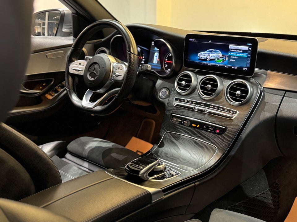 Mercedes C220 d 2,0 AMG Line stc. aut. 5d