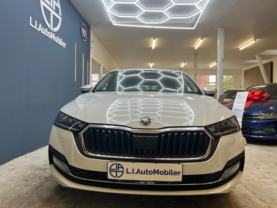 Skoda Octavia 1,4 TSi iV Plus Combi DSG 5d