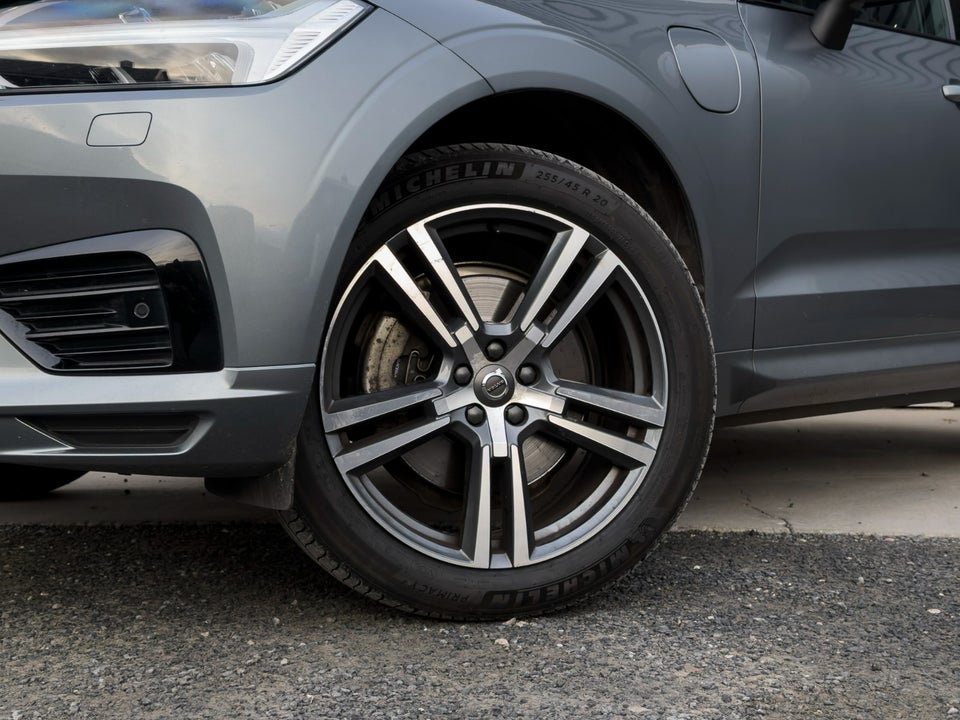 Volvo XC60 2,0 T8 390 R-Design aut. AWD 5d