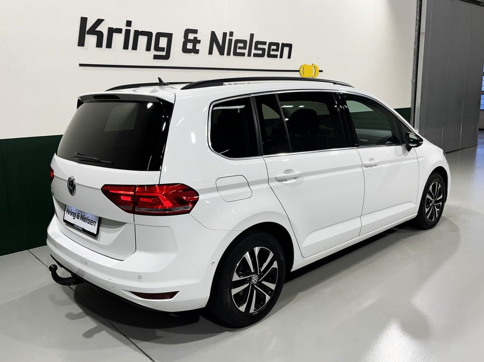 VW Touran 1,6 TDi 115 IQ.Drive DSG 7prs 5d