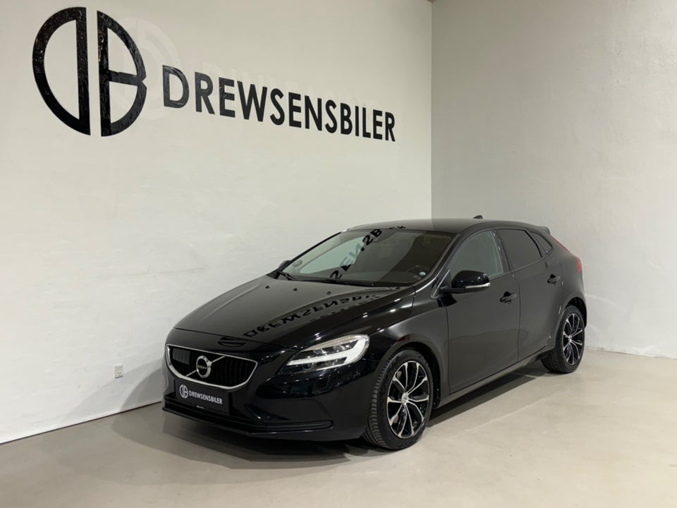 Volvo V40 2,0 D3 150 Momentum aut. 5d