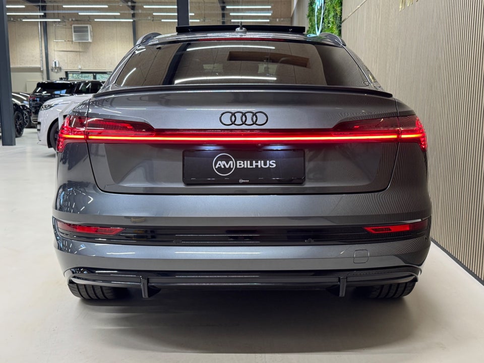 Audi e-tron 55 S-line Sportback quattro 5d