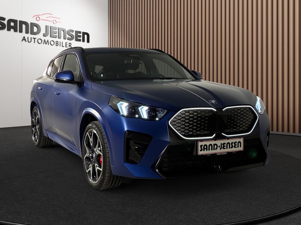 BMW iX2 xDrive30 Fully Charged 5d