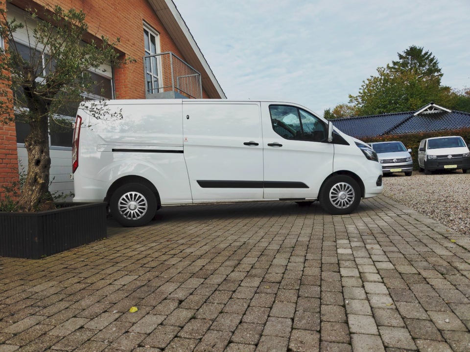 Ford Transit Custom 320 L2 2,0 TDCi 130 Trend aut.