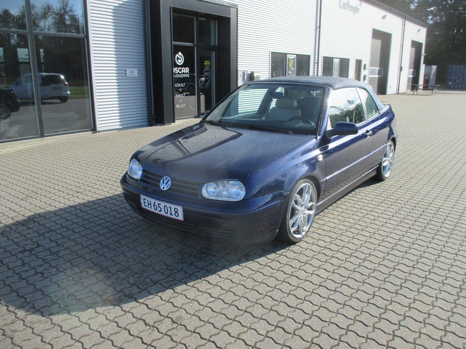 VW Golf IV 1,6 Highline Cabriolet 2d