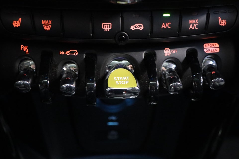 MINI Cooper SE Maximise 3d