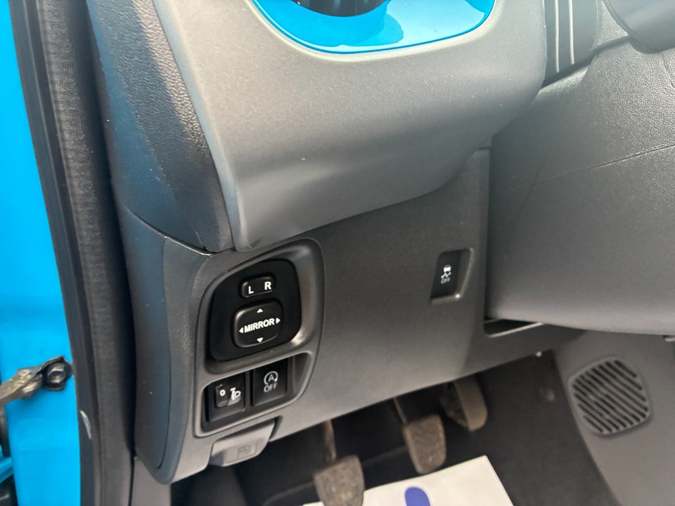 Toyota Aygo 1,0 VVT-i x-plore 5d