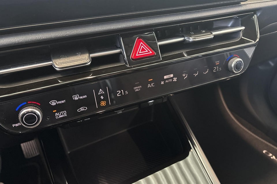 Kia Niro 64 EV Access 5d