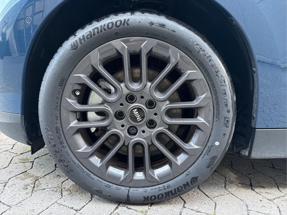 MINI Cooper SE Favoured Trim XL 3d