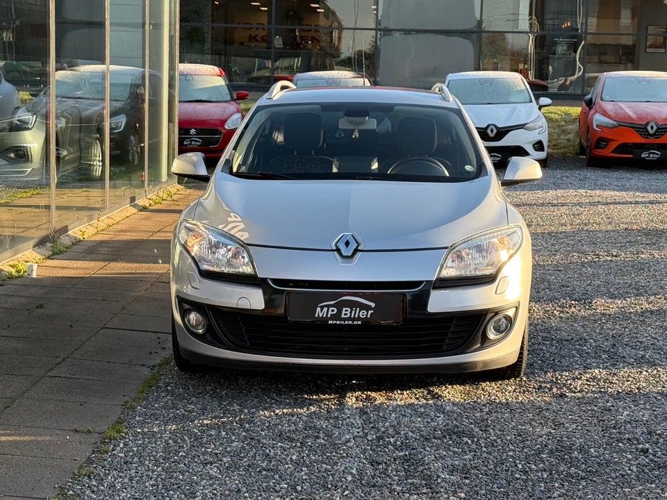 Renault Megane III 1,5 dCi 110 Expression aut. 5d