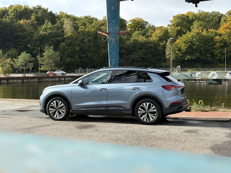 Audi Q4 e-tron 45 Progress quattro 5d
