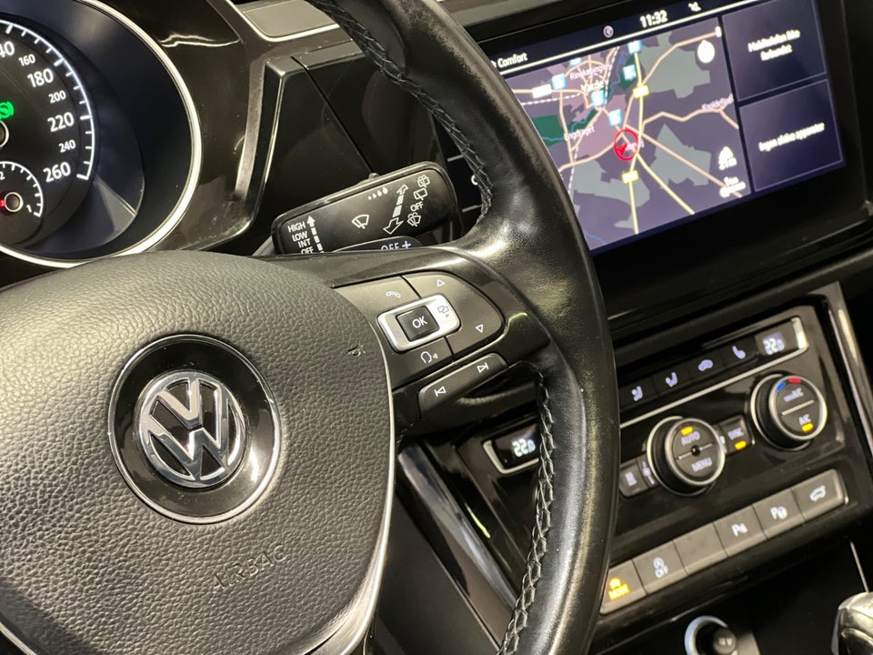 VW Touran 2,0 TDi 190 Highline R-line DSG 7prs 5d