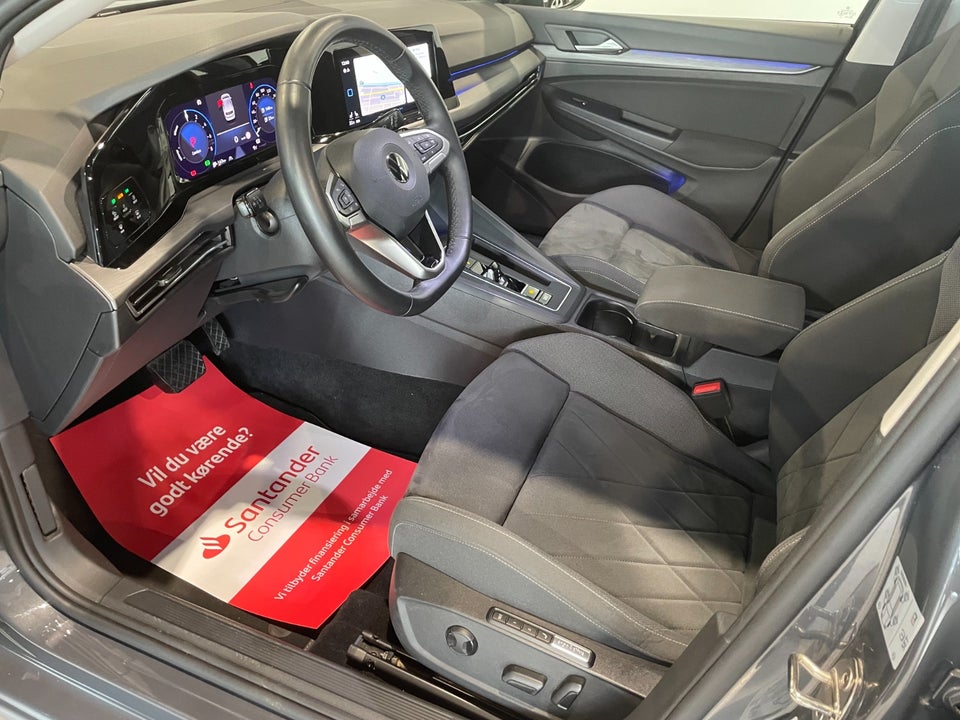 VW Golf VIII 1,4 eHybrid DSG 5d