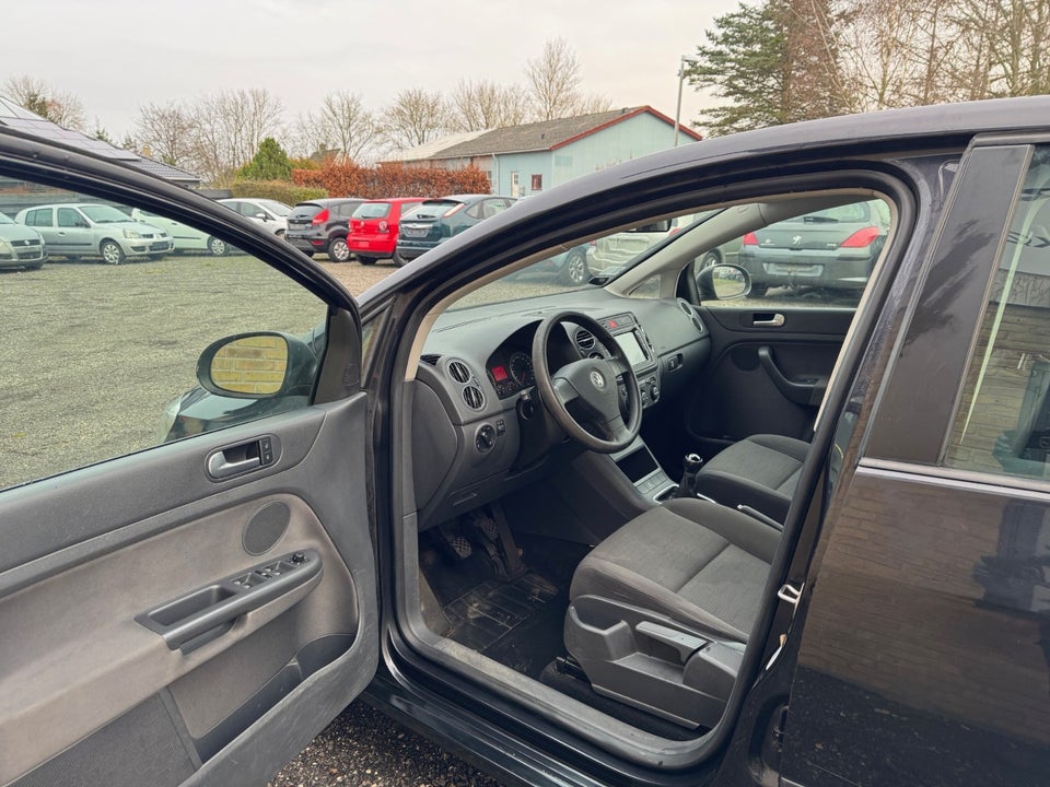 VW Golf Plus 1,6 Trendline 5d