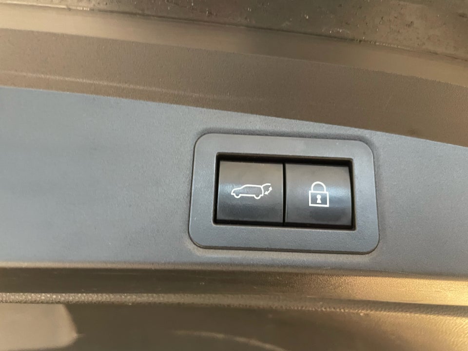 Toyota Corolla 1,8 Hybrid Active Premium Touring Sports MDS 5d