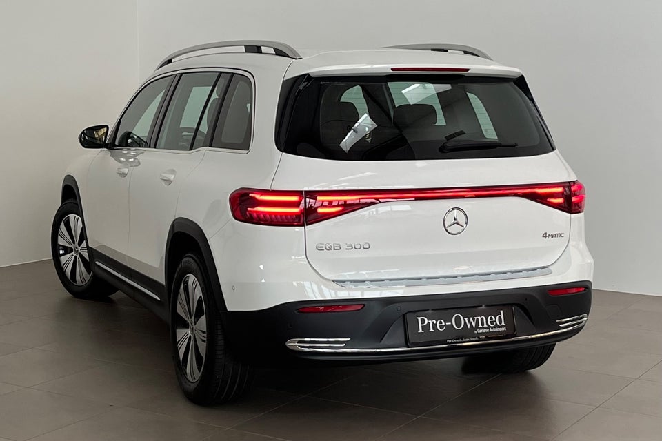 Mercedes EQB300 Progressive 4Matic 5d