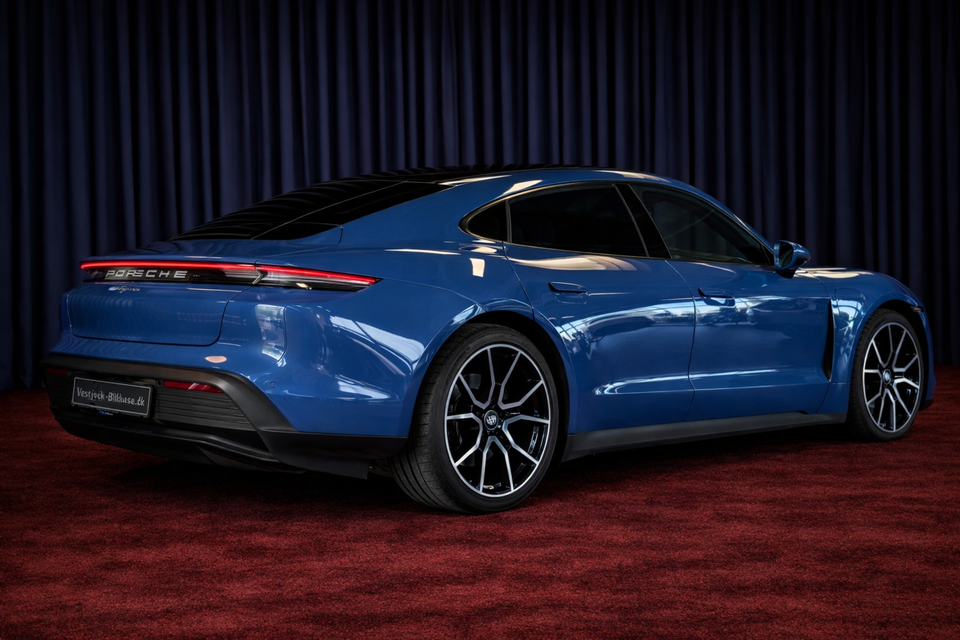 Porsche Taycan 4d
