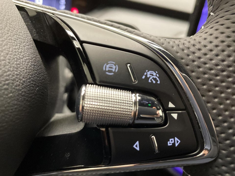 Skoda Enyaq 80x iV Sportline Maxx 5d