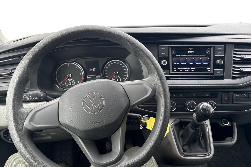 VW Transporter 2,0 TDi 110 Kassevogn lang