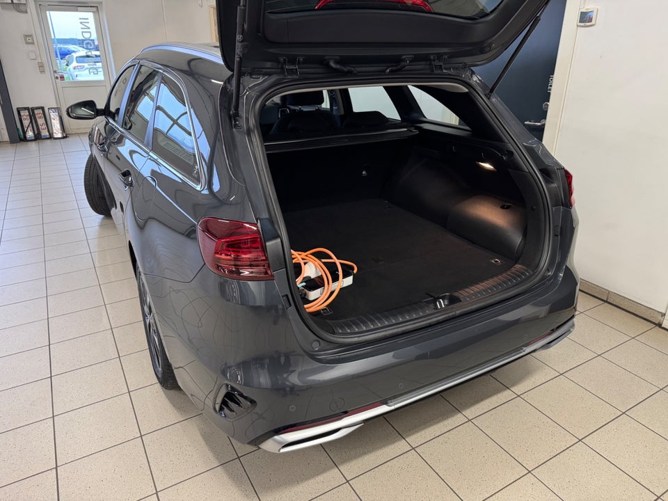 Kia Ceed 1,6 PHEV Prestige SW DCT 5d